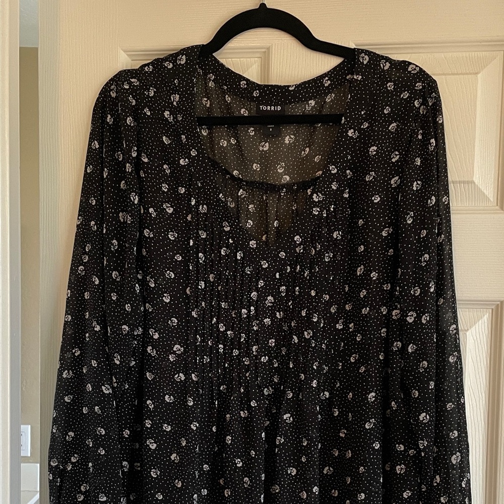 Torrid Black and White Floral Blouse